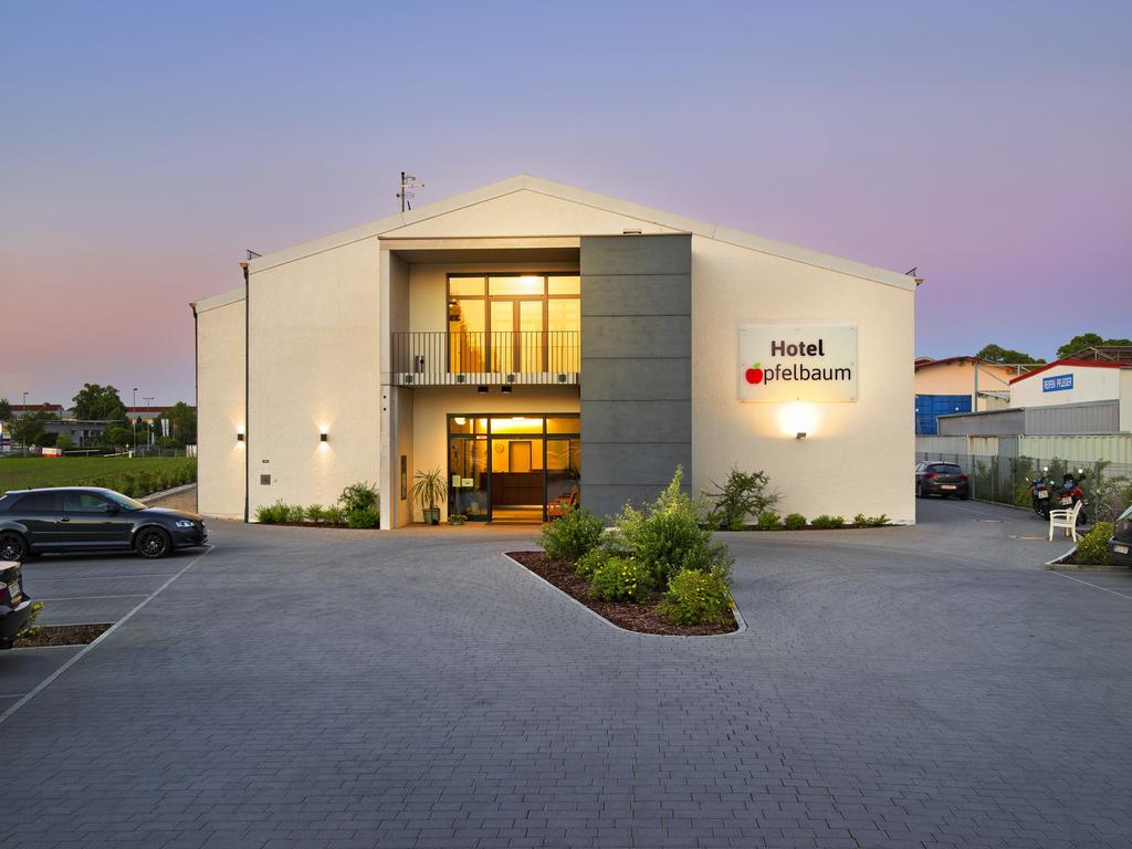 Hotel Apfelbaum Erding Exterior photo