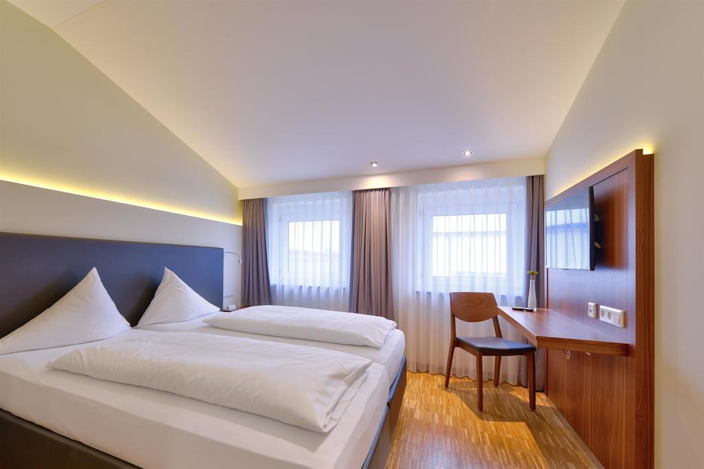 Hotel Apfelbaum Erding Exterior photo