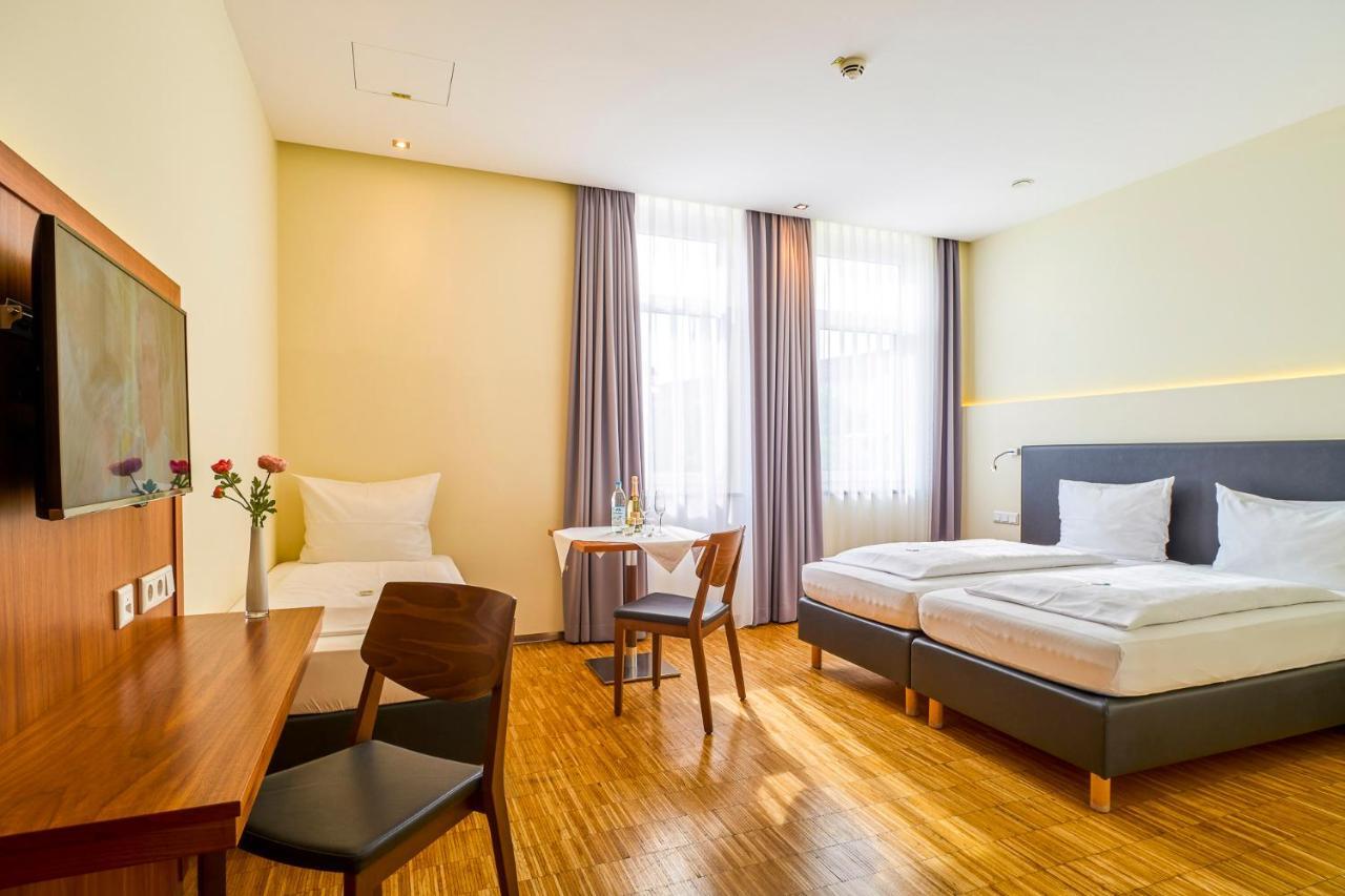 Hotel Apfelbaum Erding Exterior photo