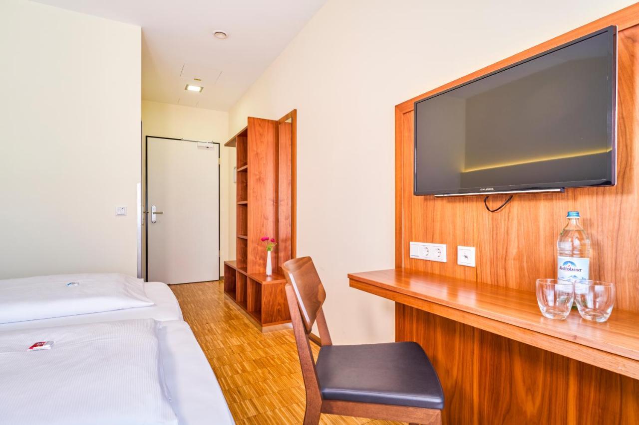 Hotel Apfelbaum Erding Exterior photo